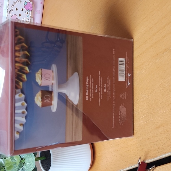 Random Sale - NIB Rae Dunn XO 50 PC Baking Cups - Picture 2 of 3